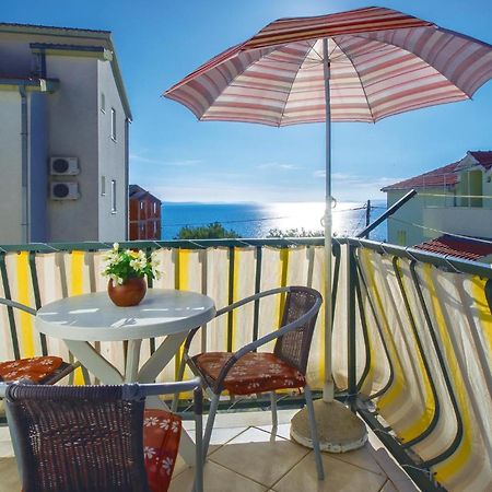 Lovely Apartment In Omis With Kitchenette מראה חיצוני תמונה