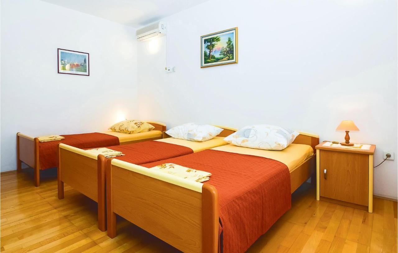 Lovely Apartment In Omis With Kitchenette מראה חיצוני תמונה