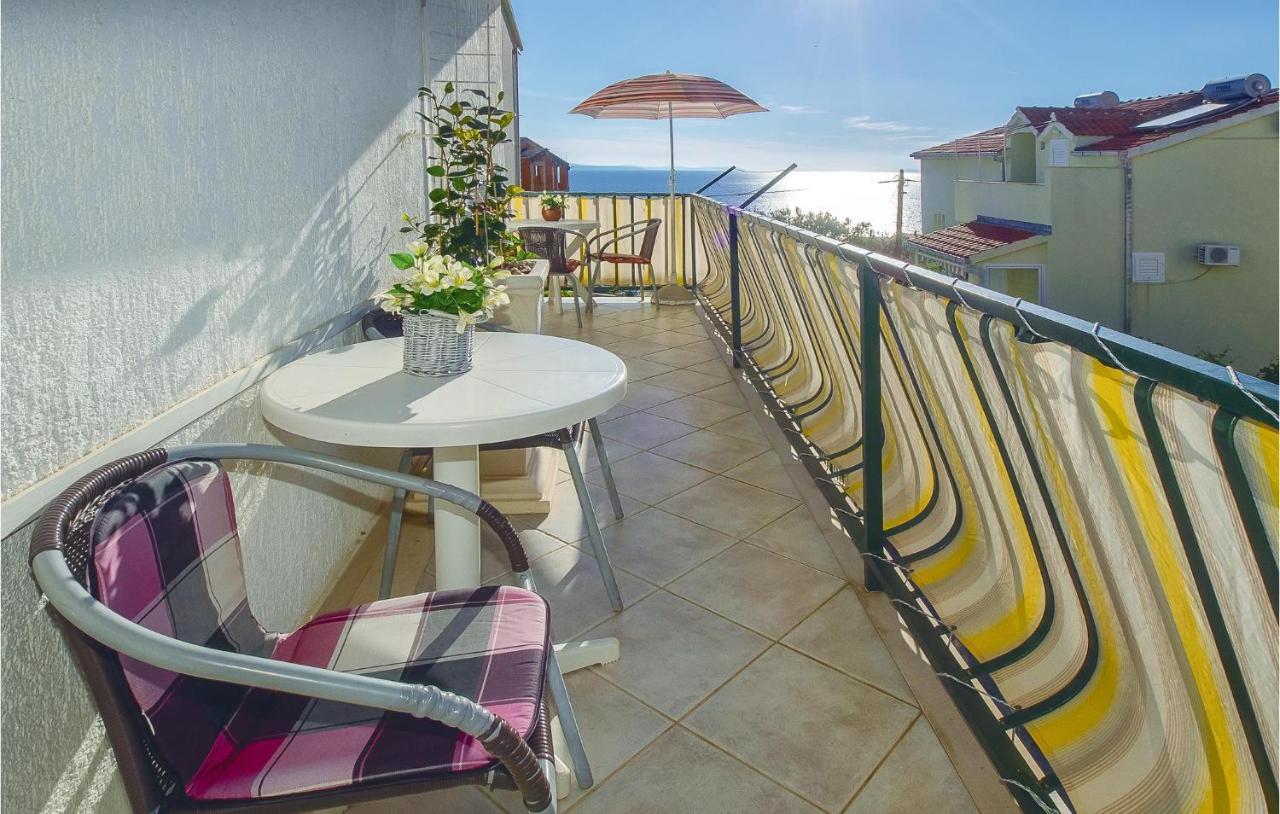 Lovely Apartment In Omis With Kitchenette מראה חיצוני תמונה