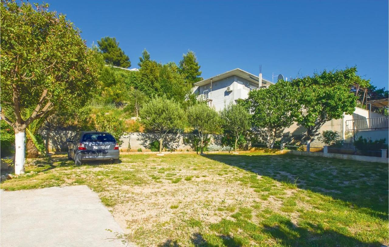 Lovely Apartment In Omis With Kitchenette מראה חיצוני תמונה