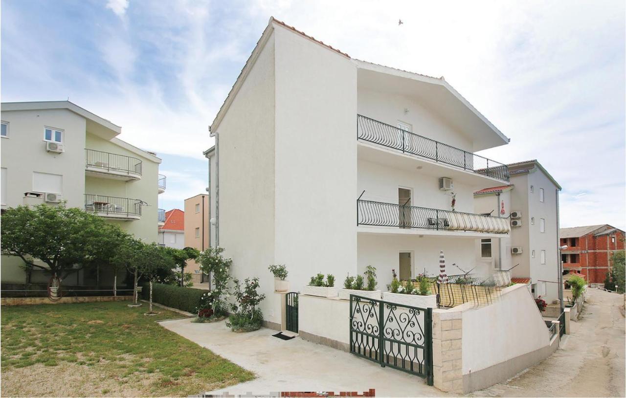 Lovely Apartment In Omis With Kitchenette מראה חיצוני תמונה